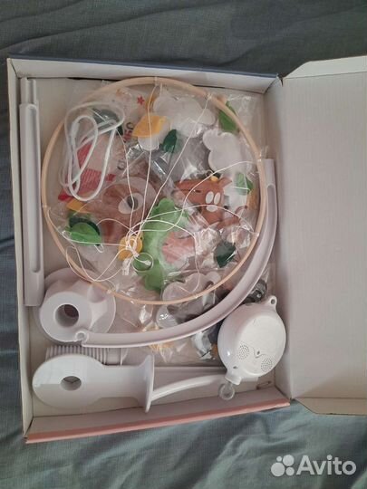 Мягкий музыкальный мобиль на кроватку из фетра