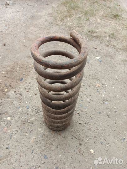 Пружина с переднего моста с Г А З - 24 - 01