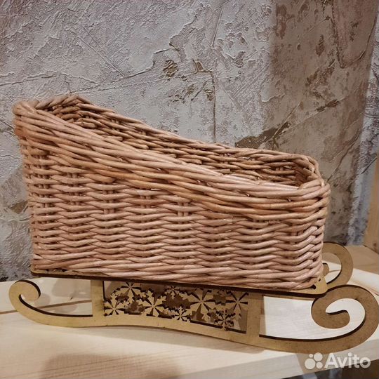 Сани плетеные. Оригинальный подарок. Новый год