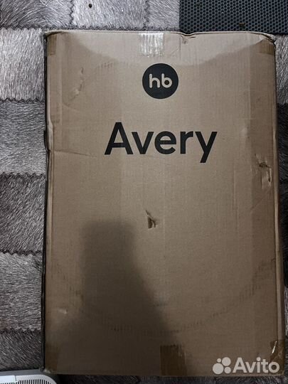 Коляска прогулочная Happy Baby Avery черная, 6м+