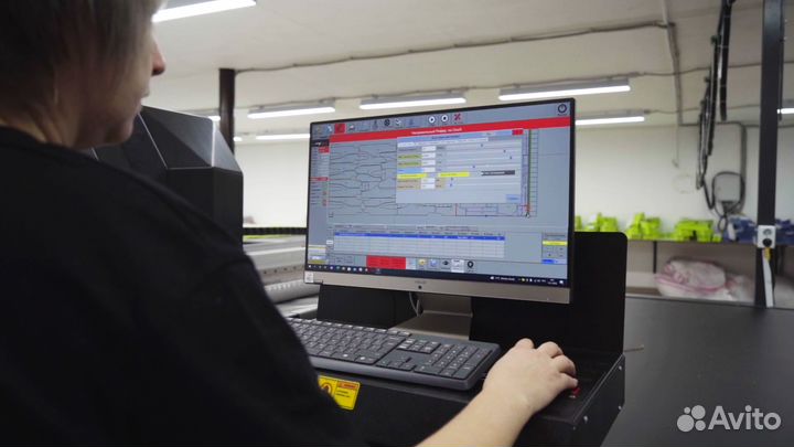 Раскрой ткани и пошив,раскроечный станок