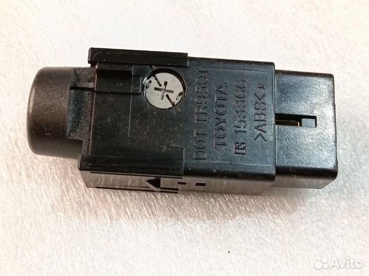 Кнопка аварийной сигнализации Toyota Vista Ardeo