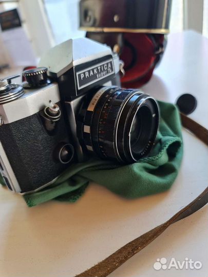 Плёночный фотоаппарат Praktica