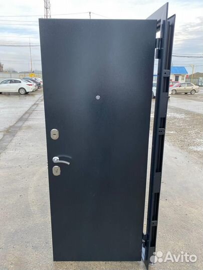 Дверь входная 6см «Нова Бетон»