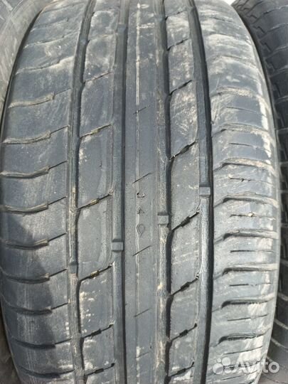 Nokian Tyres Hakka Blue 3 215/45 R16 90V