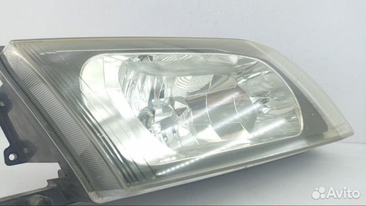 Фара правая Nissan Wingroad WFY11 1999