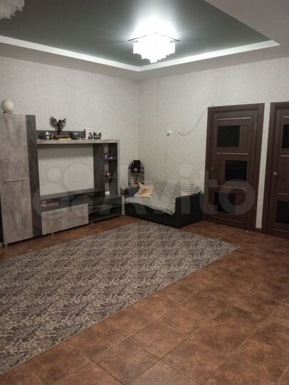 3-к. квартира, 70 м², 1/3 эт.