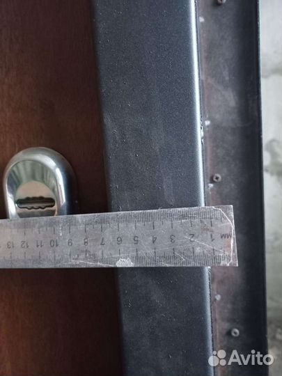 Дверь входная металлическая новая