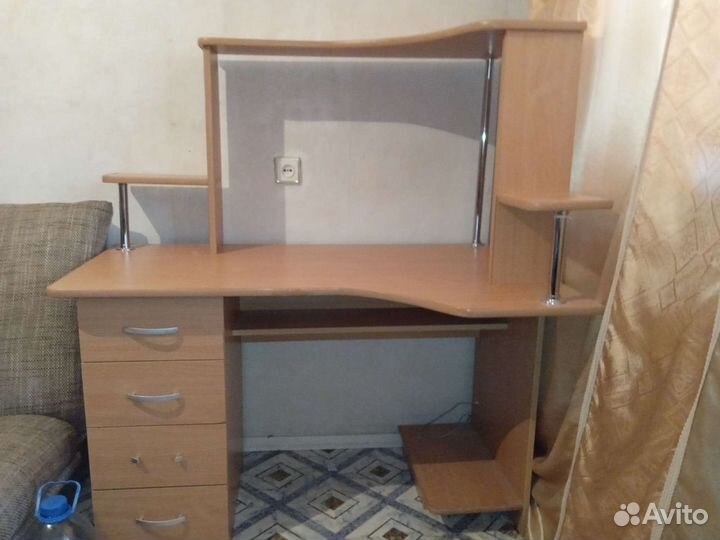 Компьютерный стол. бу