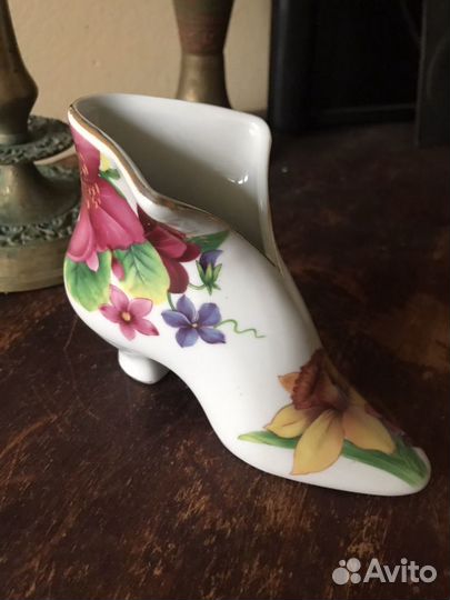 Статуэтка, салфетница фарфор