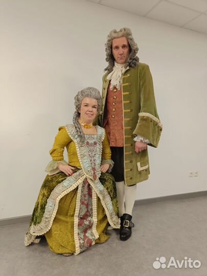 Актриса аниматор маленького роста, карлик