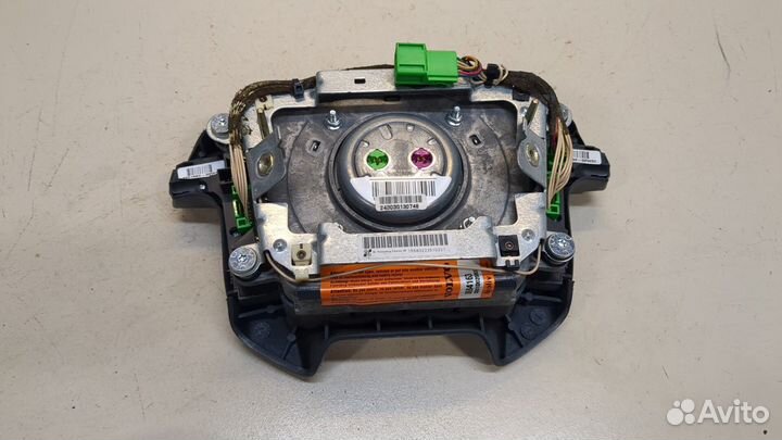 Подушка безопасности водителя Volvo XC70, 2003