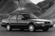 Nissan Stanza III (1990—1992) Седан