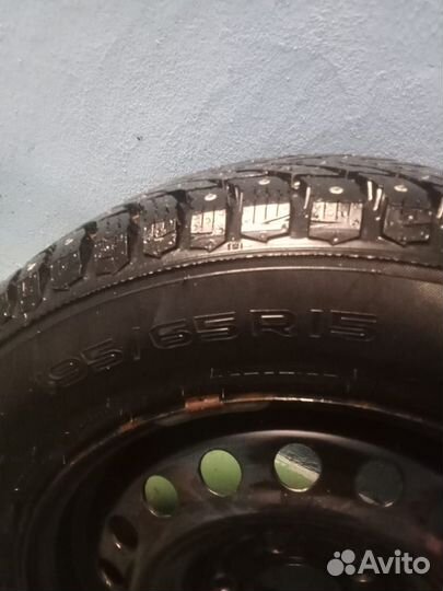 Nokian Tyres Hakkapeliitta 9 195/65 R15 95T