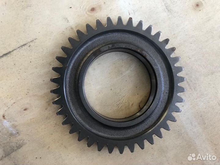 56800600 Шестерня промежуточнаяKuhn