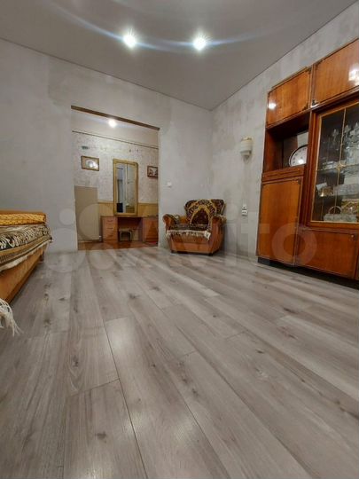 3-к. квартира, 78 м², 1/3 эт.