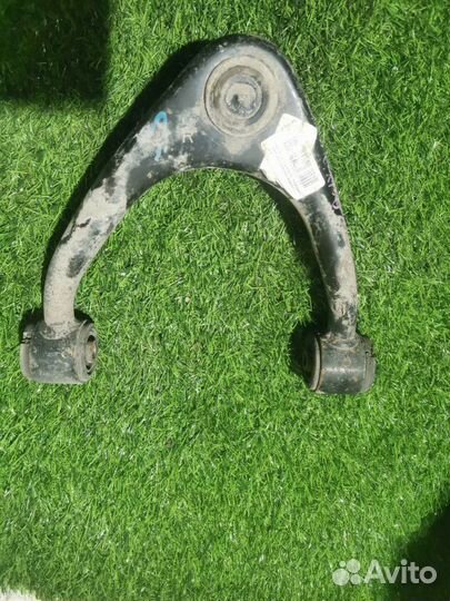 Рычаг подвески верхний передний правый Toyota