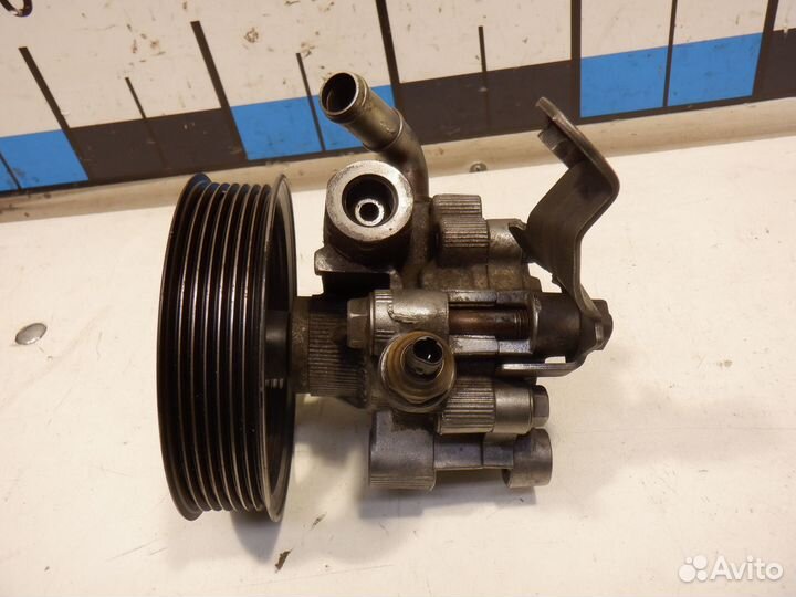 Насос гидроусилителя гур Toyota Avensis 2 1azfse