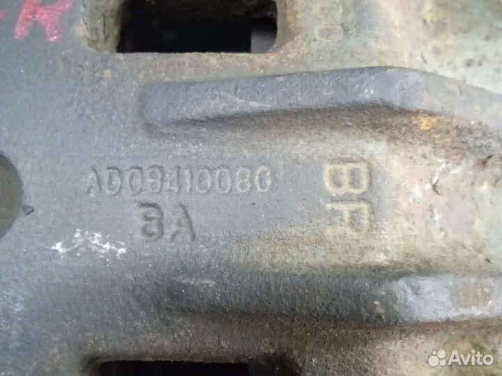 Тормозной суппорт передний KIA Sorento 1