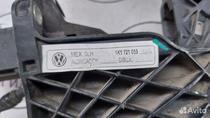 Педаль сцепления Volkswagen Golf 5 1K1721059