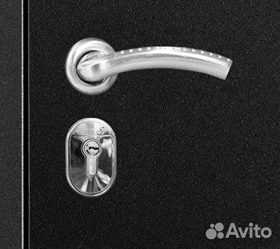 Дверь входная с зеркалом