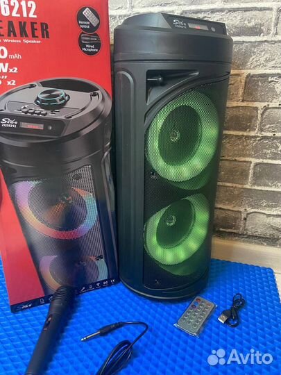 Блютуз колонка с микрофоном