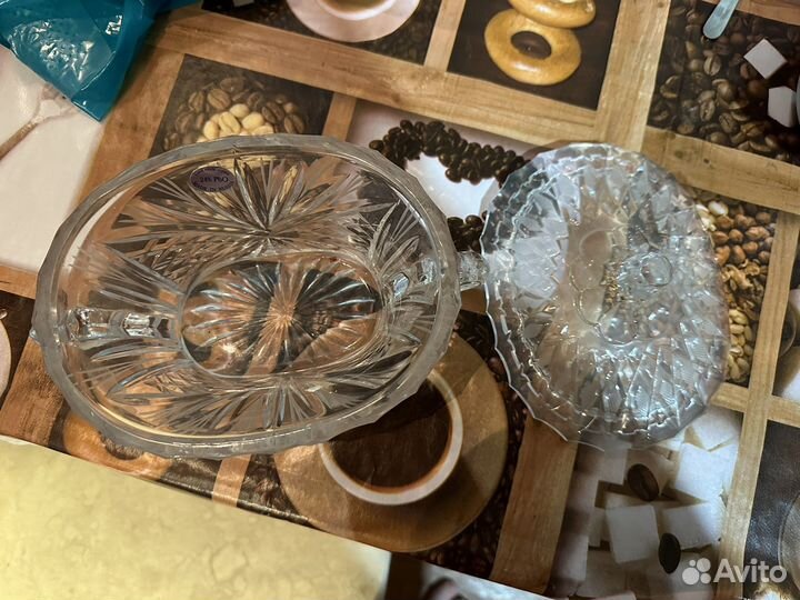 Конфетница стеклянная