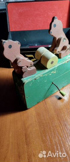 Музыкальная игрушка Медведи