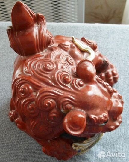 Керамическая фигура Комаину