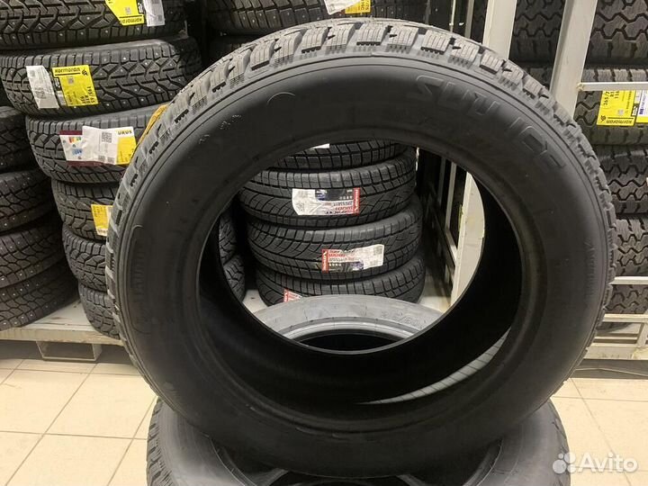 Taurus SUV Ice 215/60 R17 100T