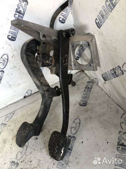 Педальный узел Bmw 3-Series E36