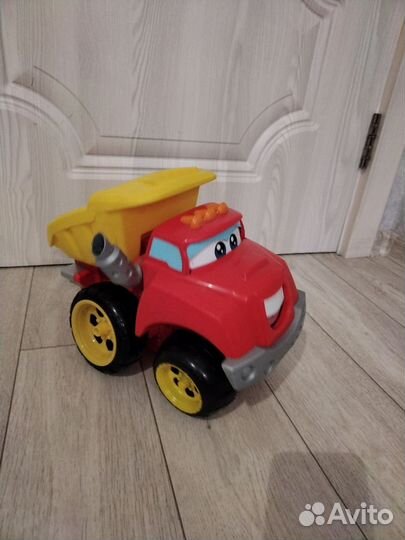 Грузовичок Чак