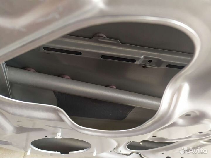 Дверь передняя правая Kia Rio 4 (оригинал)