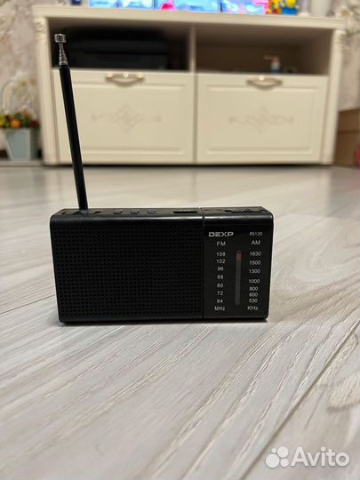 Радиоприёмник dexp RS 120