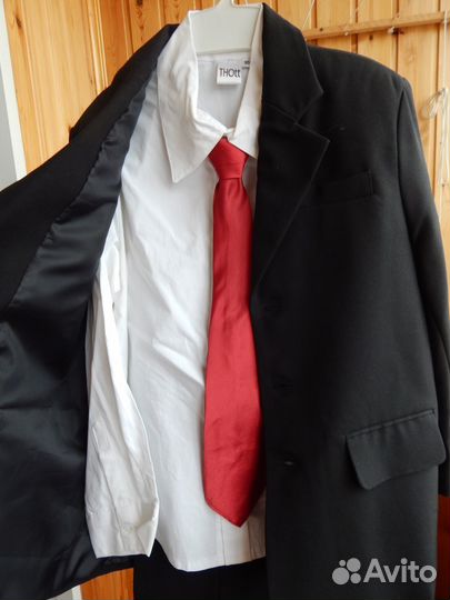 Костюм школьный