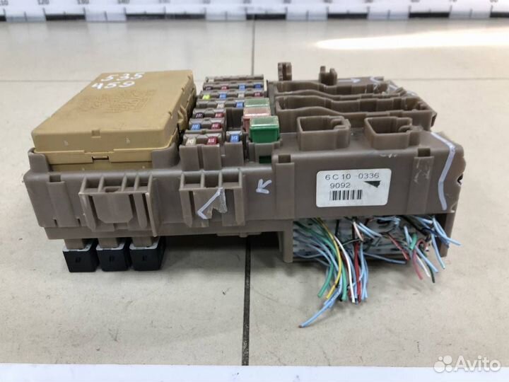 Блок предохранителей Toyota Corolla E120 2001-2007