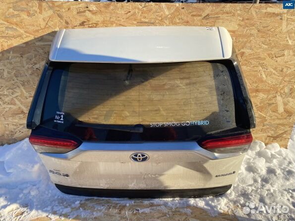 Крышка / дверь багажника Toyota RAV-4 (XA50)