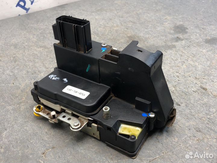 Зад лев замок двери Fusion