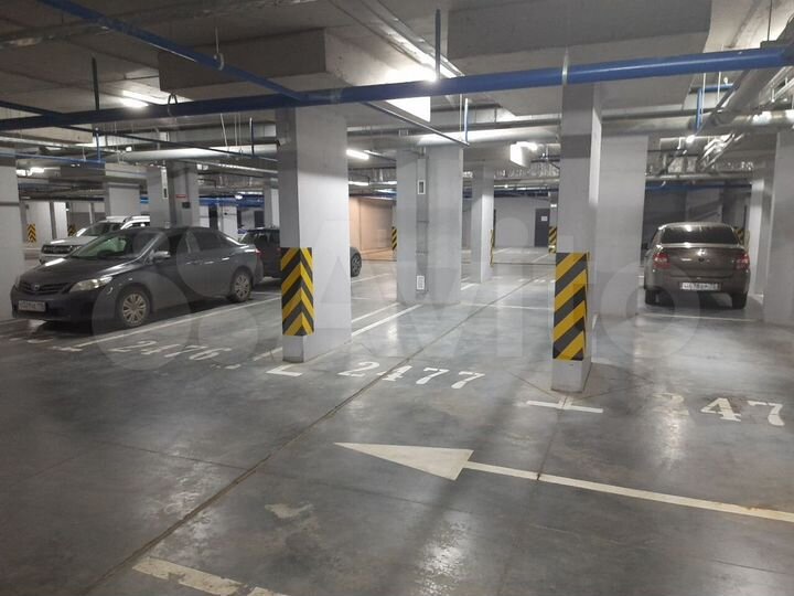 Машиноместо, 14 м²