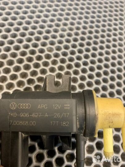 Клапан электромагнитный Volkswagen Passat B6