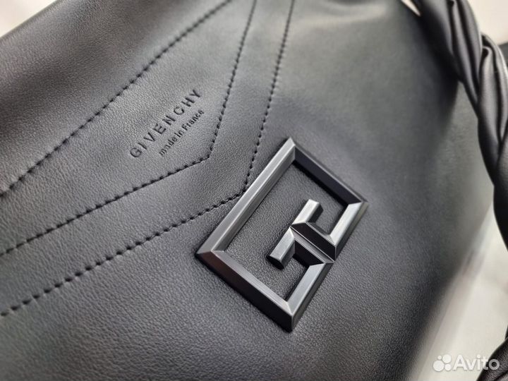 Сумка Givenchy