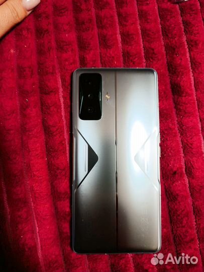 Xiaomi Poco F4 GT, 8/128 ГБ