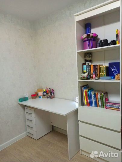 Шкаф белый 3х створчатый в детскую новый