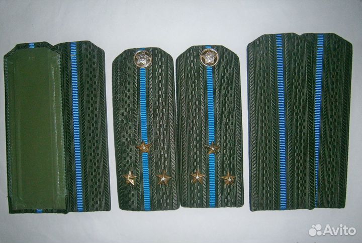 Погоны, шевроны, нашивки, звёздочки, пуговицы