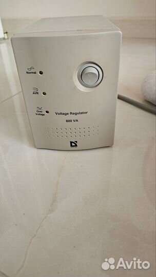 Стабилизатор напряжения