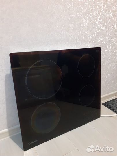 Электрическая варочная панель Indesit RI 161 C