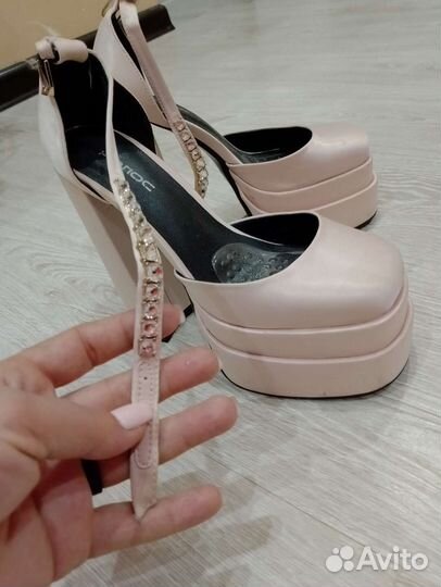 Босоножки женские 37 размер