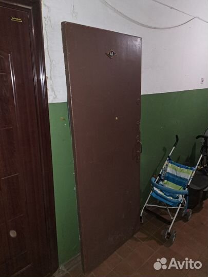 Дверь входная деревянная бу