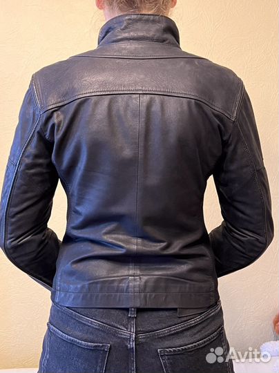 Мотокуртка кожаная женская dainese