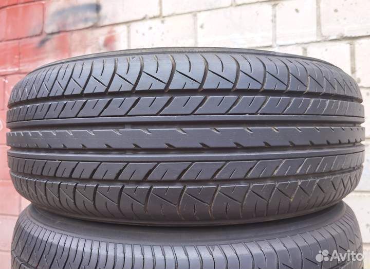 Yokohama dB Decibel E70 215/60 R16 95V